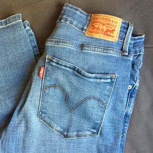 Levi jeans - Women’s